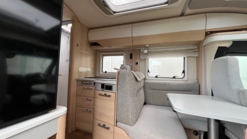 2p Mercedes-Benz semi-integrated from 2020