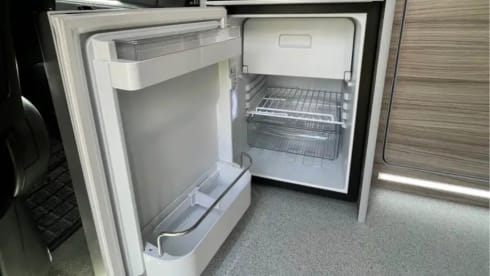 Jim – Nissan campervan met 4 slaapplaatsen uit 2009