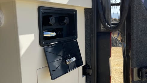 2p Mercedes-Benz campervan from 2012
