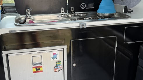 Cee Cee – 2 berth Volkswagen campervan from 2016