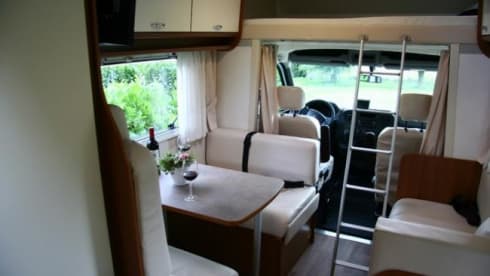 G-type – Spacious camper: Special: €300 discount for 2 weeks from July 4 to 18