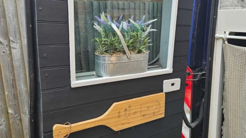 Big Bertha  – Einzigartiges Wohnmobil mit 3 Schlafplätzen