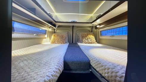 japie – Camper bus Globecar Summit 640 Pössl 2020