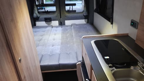 MH21 – 2 Berth Campervan/Motorhome - Fully equipped for your next Adventure