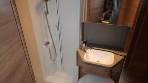 1 year old Weinsberg Pepper Suite MB 4 persons