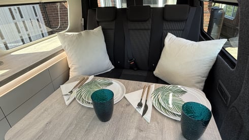 VW Campervan Auto with Hot Water 2021