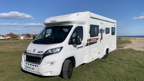 Autoquest 196 – Autoquest 196 motorhome 6 berth (delivery and pick up available)
