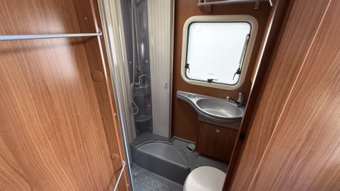 de dolfijn – 3p Dethleffs semi-integrated uit 2010
