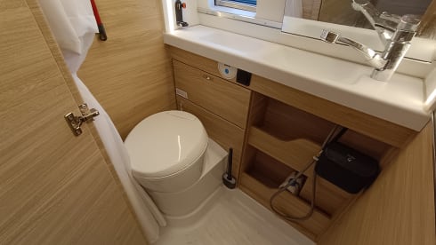 Comfortable Knaus Camper – For a carefree and comfortable road trip!