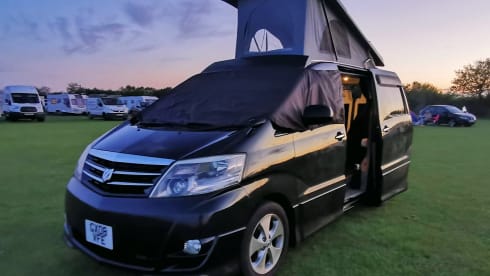 A Beautiful Escape – Luxury Automatic Toyota 4 berth, 5 seat, insurance included