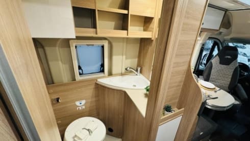 LAIKA – Camper van 9-speed automatic from 2022 - 2 pers.