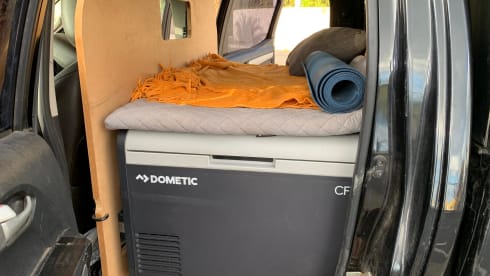 Isuzu D-max 4x4 met 2p. daktent.