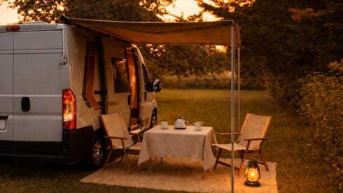 Ivan – Ivan – Luxury Campervan | Fixed Bed, Ensuite Shower & WC