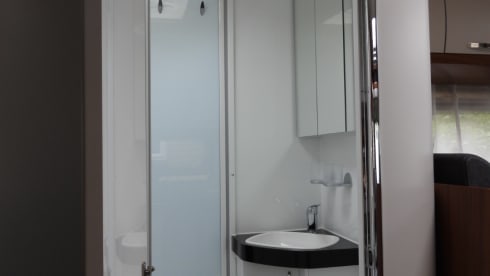 A compact, luxurious 2/3p camper BJ 2018