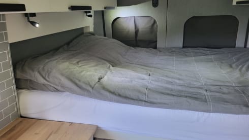 5 Person Fiat Ducato bus camper (built in 2017) (built in 2023)