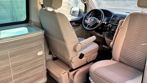 Hotel California  – VW CALIFORNIA T6 OCEAN 204 PK AUTOMAAT