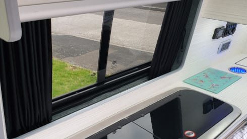 Scooby LWB – DOG FRIENDLY VW CAMPERVAN WITH ALL THE EXTRAS  FOR A GREAT HOLIDAY