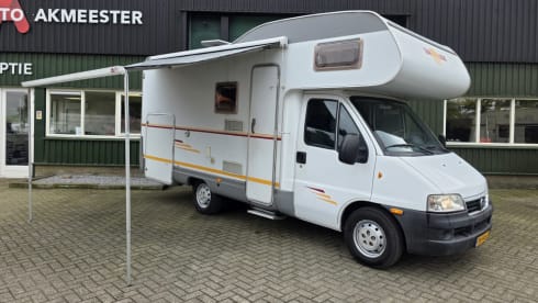 6p Dethleffs alcove uit 2006