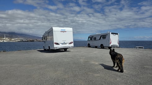 Tortuga  – Luxurious 4 sit Camper FULLY EQUIPPED Solar Generator 4000w