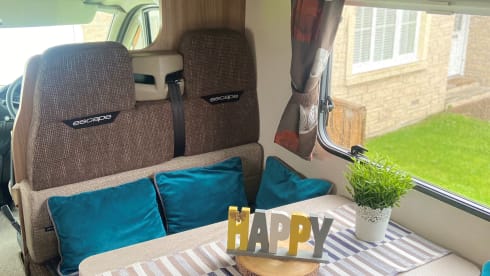 Luxury Swift Escape 6 berth 5 seatbelts Escape 686