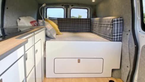 Danny de Vito – 2 berth Mercedes Vito Campervan 
