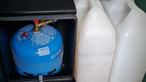 JEANY – 2 berth Renault campervan from 2015