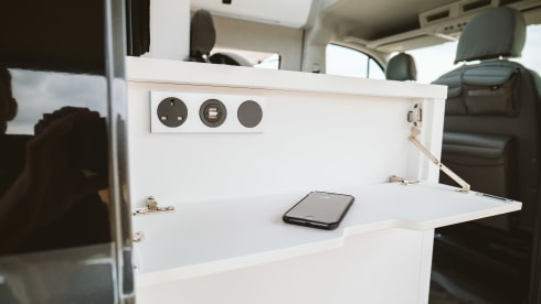 The Holiday Van – Brandneu – VW Grand California – 4 Schlafplätze – inkl. Dusche, Toilette und Küche