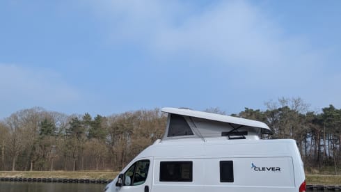 Willy – 4p Citroën Clever campervan uit 2024