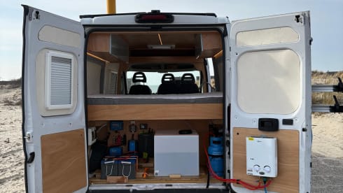 2p Fiat campervan uit 2017