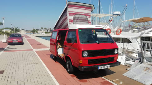 Il Nido  – Pleasant Camper Westfalia for Holydays