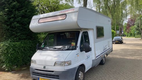 Bessie – Cosy, solid camper