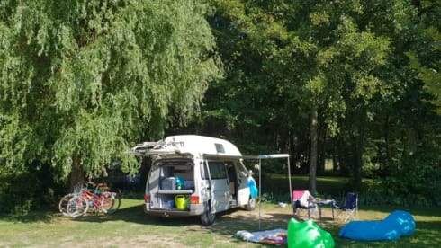 Carmen – Volkswagen T4 camper 'Carmen' with alcove