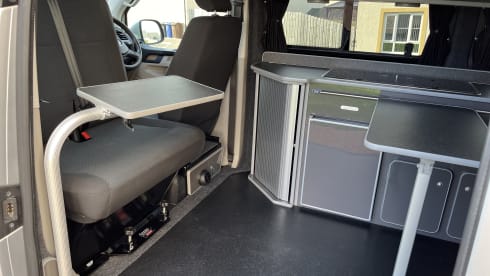 SM Campers – 4 berth VW Camper 2018