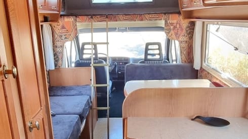 Camper Mansardato in ottime condizioni