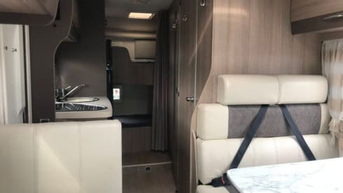 Bryn – 6 berth Ford alcove from 2015