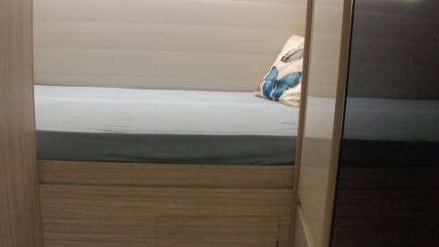 MOOIE CAMPER – > Almost new, Luxury, Complete, Camper for 2-4p