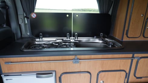 Dougal – 4 berth Mercedes-Benz Campervan from 2010