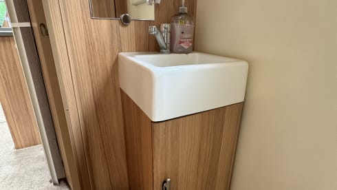 Bertha – 5 berth Peugeot semi-integrated from 2012