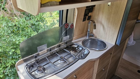 Boxstar Family – 4p Knaus bus uit 2018