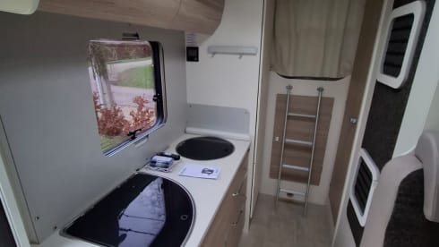 6p Ford alcove uit 2023