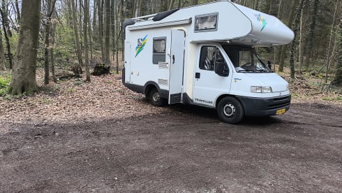Schlankes KNAUS Traveller 4p, 5,5 m und doppelte Klimaanlage!