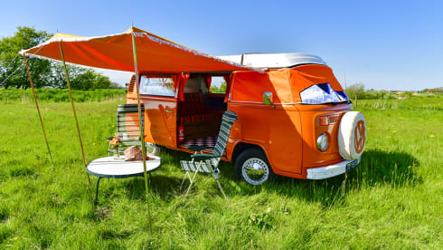 James – Classic Volkswagen T2b camper from 1975