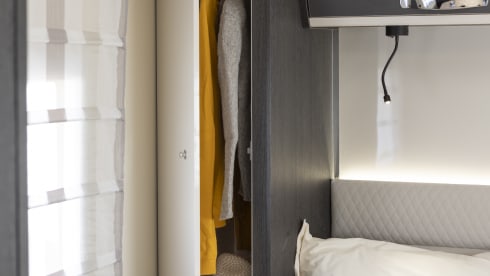 NXM – Zefiro 696 | 4 Berth with Island Bed 