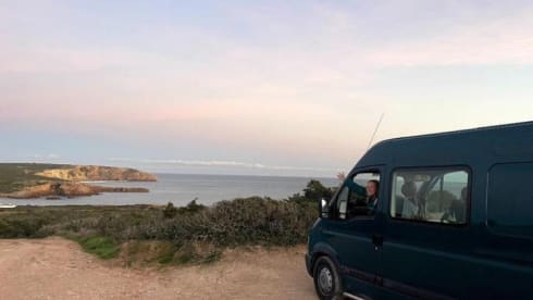 Betsie – 2p Renault campervan uit 2002