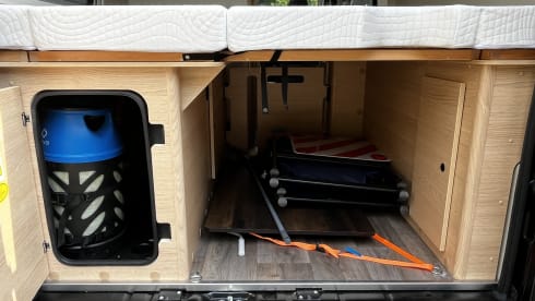 Camperrent 400 – 3p Sunlight bus from 2025