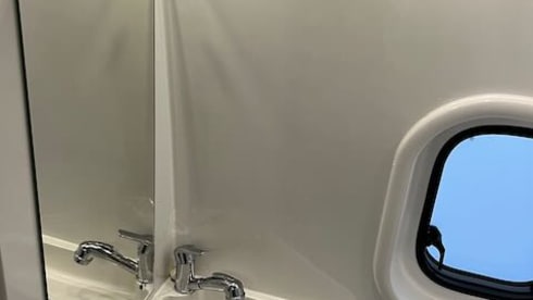 2025 Off Grid 4 berth Autotrail  Expedition 68 POP TOP