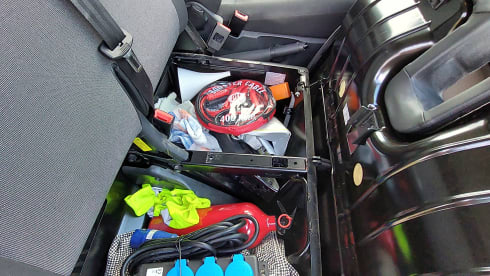 THE VAN – Cozy DIY VW camper from 2019