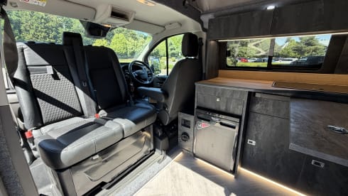 Midnight – Luxury Ford Transit Custom Pop-Top Camper | 4 Berth | Automatic
