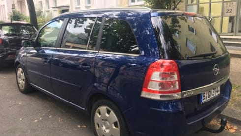 Opel Zafira – Camping pour deux personnes