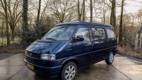 Sea   - Gezellige en robuuste VW T4 California met slaapdak